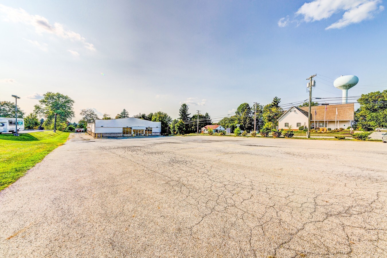 435 W Main St, Saxonburg, PA 16056