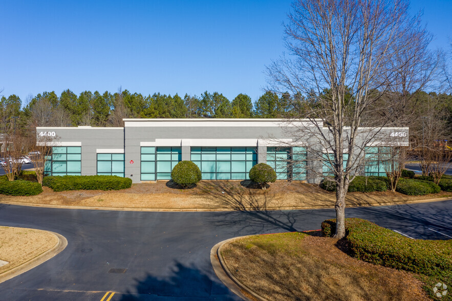 4300 Alexander Dr, Alpharetta, GA for lease - Building Photo - Image 3 of 8