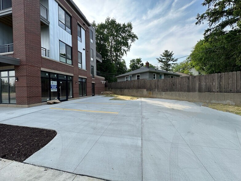 3734 Speedway Rd, Madison, WI for lease - Building Photo - Image 2 of 4