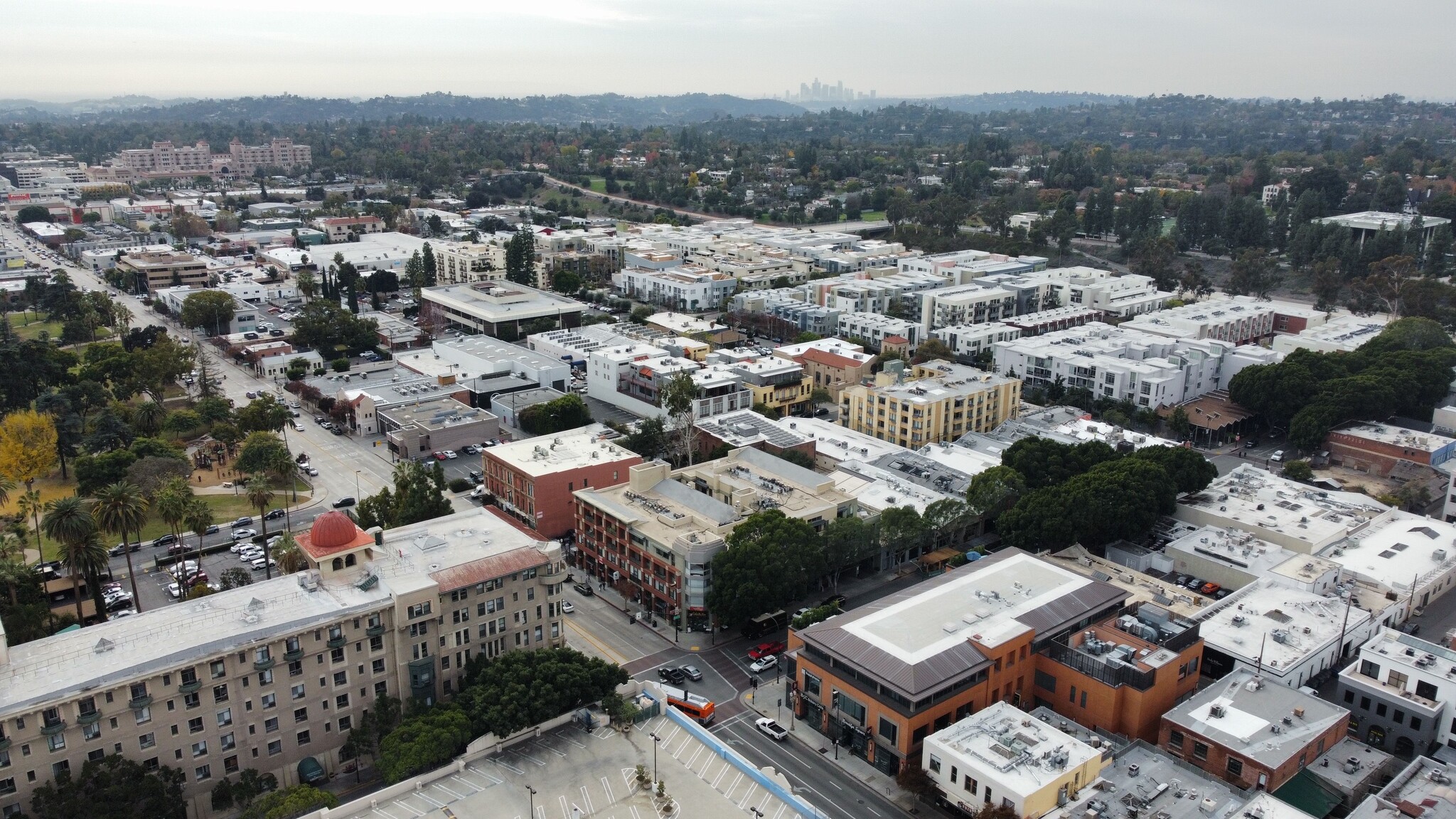 89 S Fair Oaks Ave, Pasadena, CA for lease Building Photo- Image 1 of 2