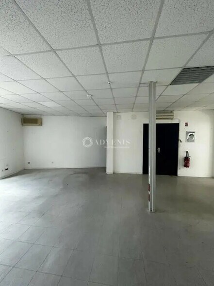 Industrial in for lease - Building Photo - Image 2 of 9