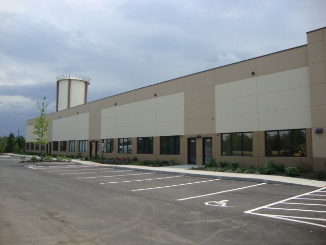 650 Willowbrook Center Pky, Willowbrook, IL for sale Building Photo- Image 1 of 1