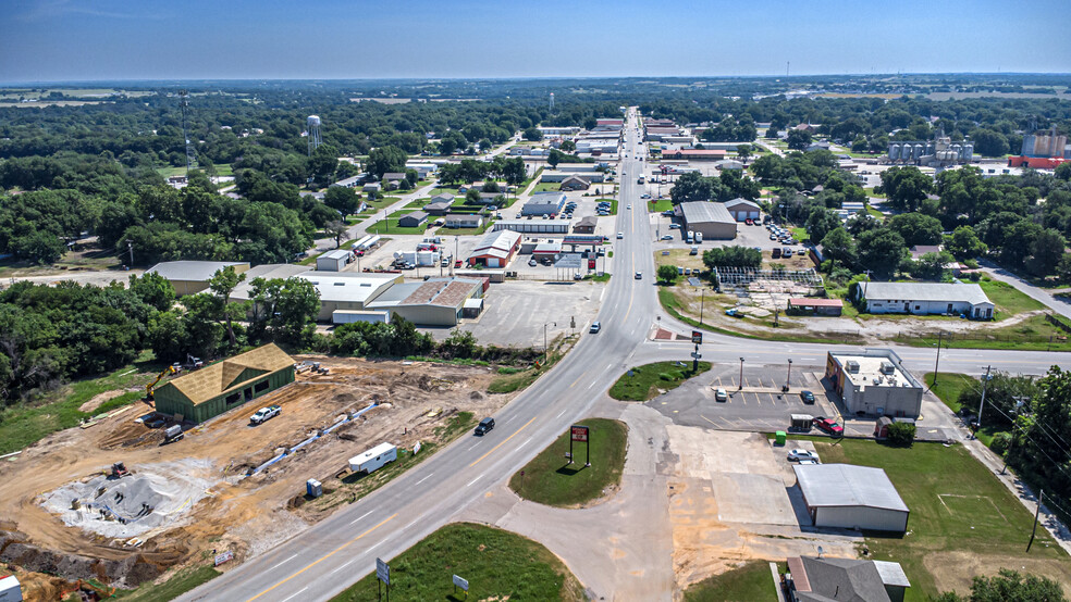 101 N E St, Davis, OK for sale - Aerial - Image 3 of 7