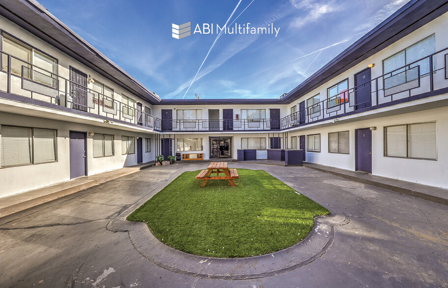 2630 Sherwood St, Las Vegas, NV for sale - Building Photo - Image 1 of 8