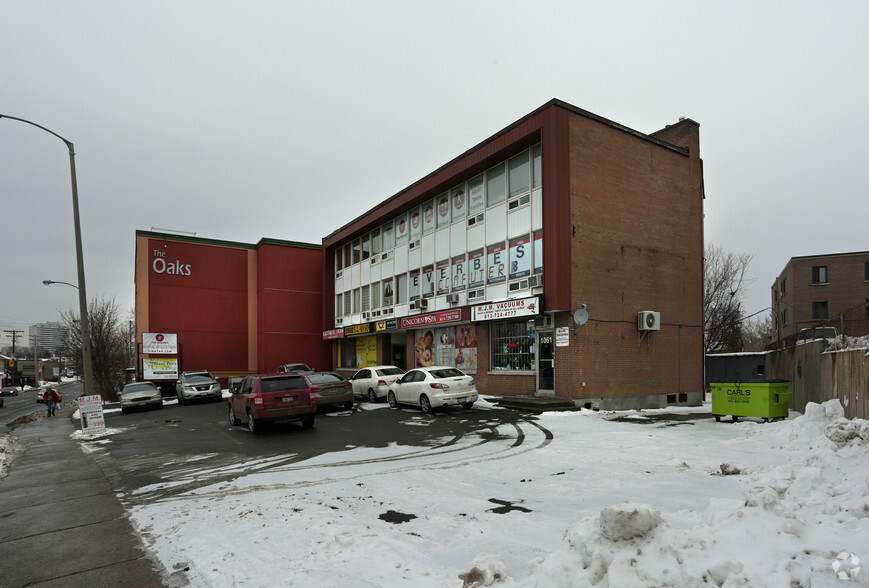 1061 Merivale Rd, Ottawa, ON for lease - Building Photo - Image 3 of 4