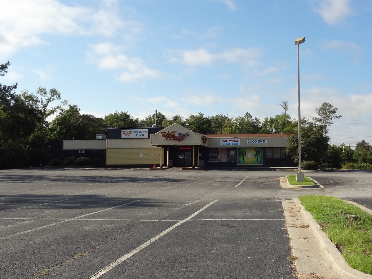 2822 Bloomfield Dr, Macon, GA 31206