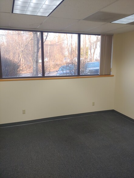 250 Hampton St, Auburn, MA for lease - Interior Photo - Image 3 of 19