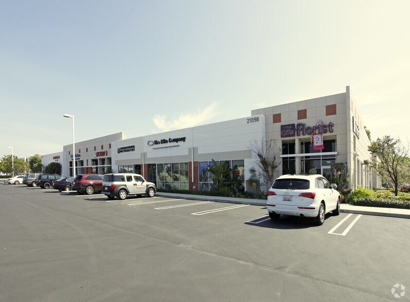 21098 Bake Pky, Lake Forest, CA for sale - Primary Photo - Image 1 of 1