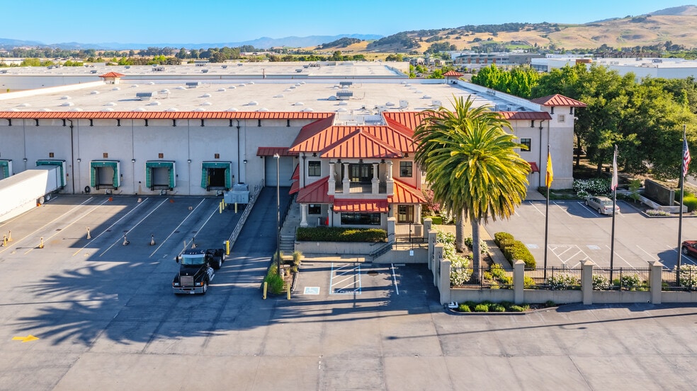 645 Devlin Rd, Napa, CA for sale - Building Photo - Image 2 of 12