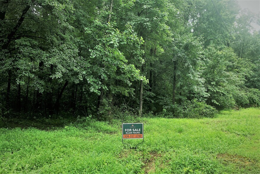 6908 C Lane, Whitsett, NC 27377