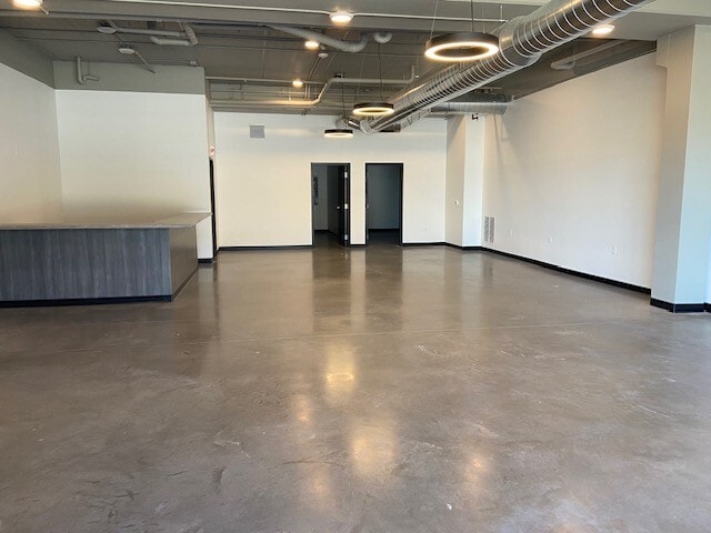 823-825 W College Ave, Appleton, WI for lease - Interior Photo - Image 3 of 3