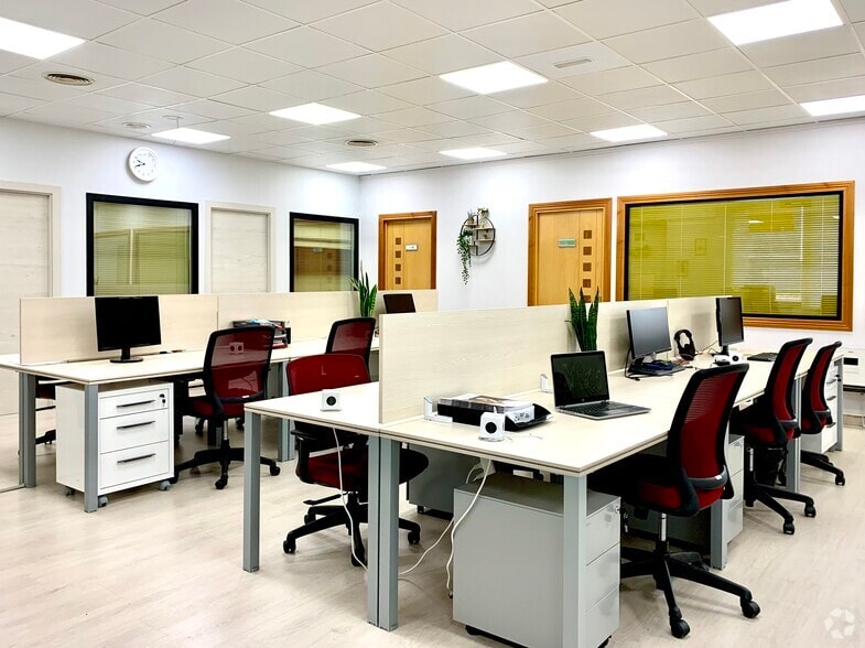 Calle Ronda de Poniente, 7, Torrejón de Ardoz, Madrid for lease - Interior Photo - Image 1 of 1