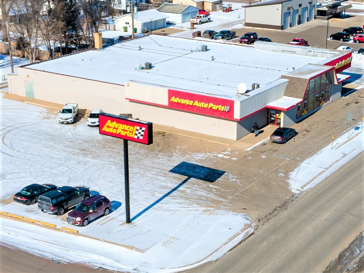 1659 Dakota Ave S, Huron, SD 57350