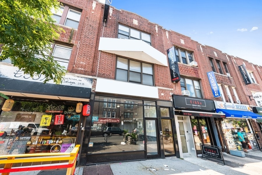 3416 30th Ave, Astoria, NY 11103