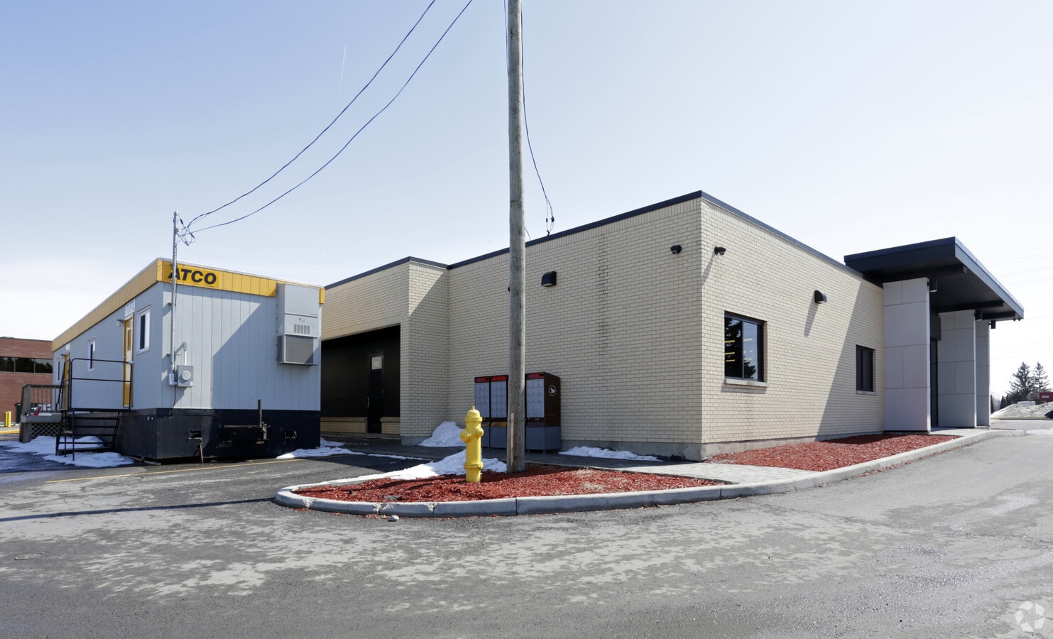 2310 St Laurent Blvd, Ottawa, ON K1G 4J8