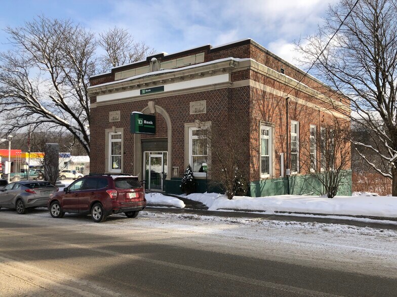 93 Main St, Richford, VT for sale - Primary Photo - Image 1 of 1