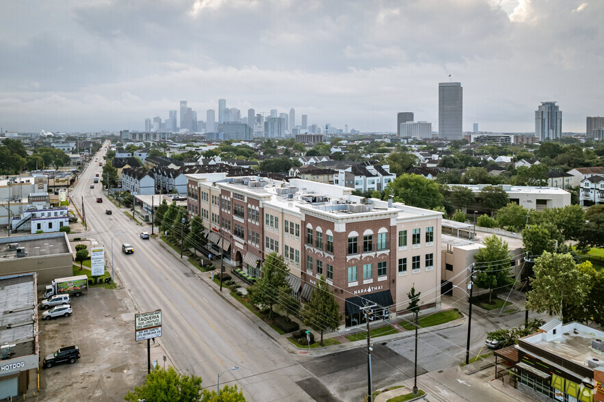 4601 Washington Ave, Houston, TX for lease - Building Photo - Image 3 of 10