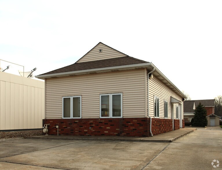 509 Avon Belden Rd, Avon Lake, OH 44012