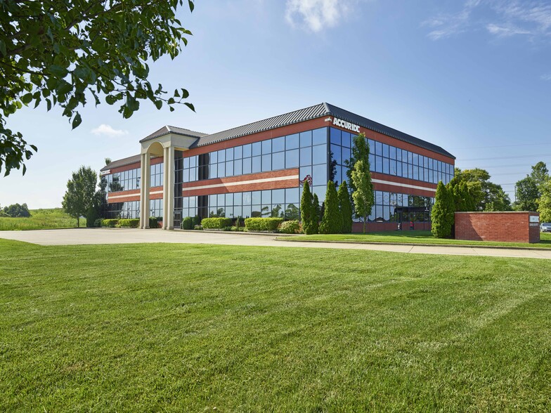 7140 Office Cir, Evansville, IN for lease - Building Photo - Image 1 of 10