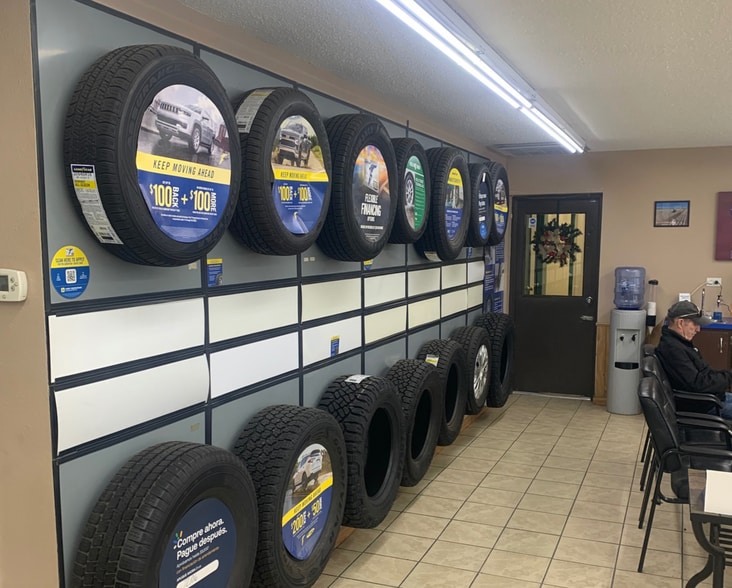 Guymon Tire Center and Convenience Store portfolio of 3 properties for sale on LoopNet.com - Building Photo - Image 3 of 10