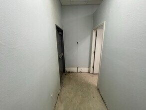 4440 E Washington Ave, Las Vegas, NV for lease Building Photo- Image 2 of 29