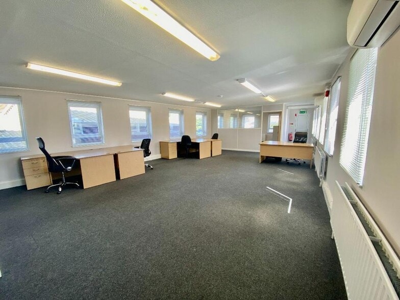110 The Causeway, Heybridge for lease - Building Photo - Image 1 of 14