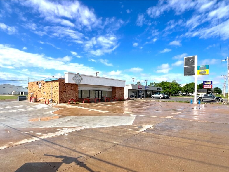 1120 Falcon Rd, Altus, OK for sale - Building Photo - Image 3 of 23