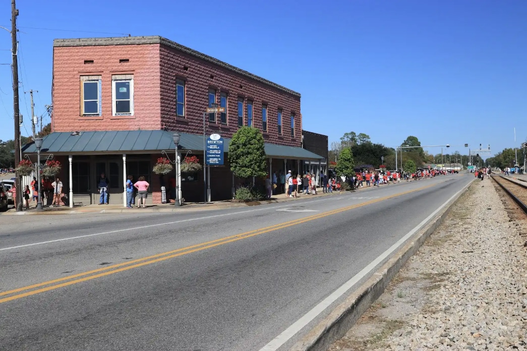 204-208 Belleville Ave, Brewton, AL for sale Building Photo- Image 1 of 30