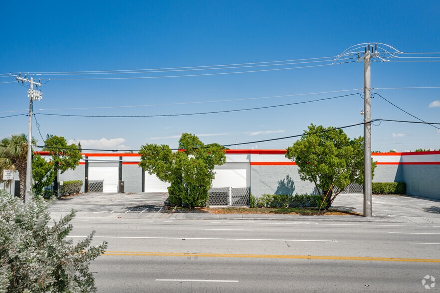 1610-1614 S Dixie Hwy, Pompano Beach, FL for sale - Building Photo - Image 2 of 10