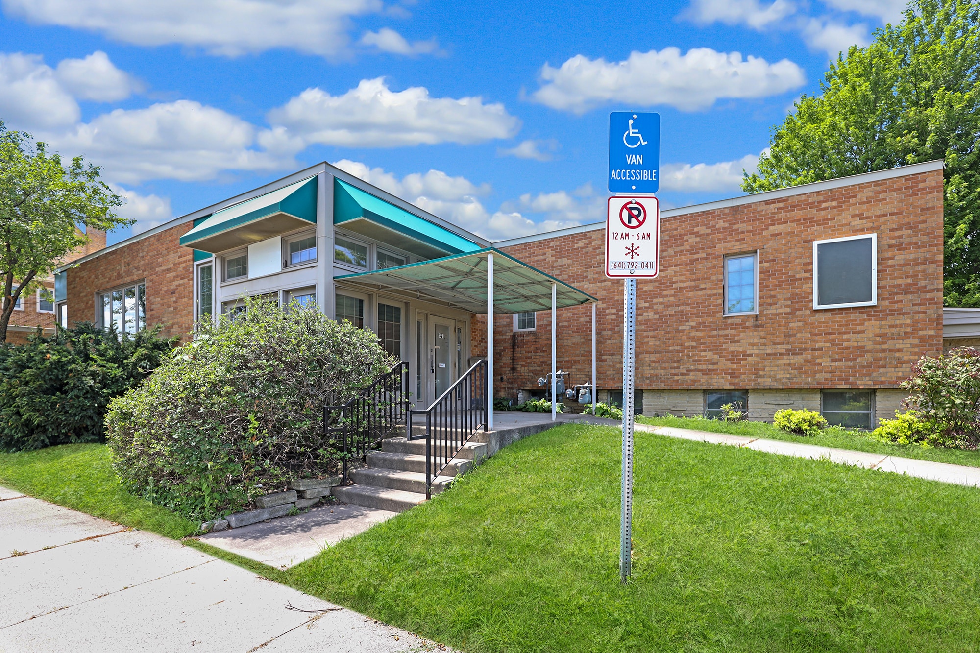 321 E 3rd St N, Newton, IA for sale Building Photo- Image 1 of 26