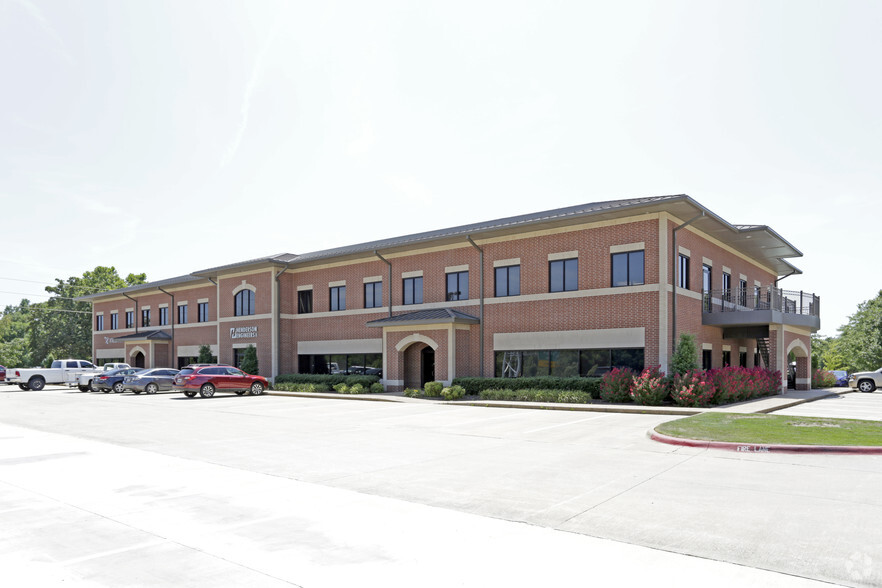 1803 Phyllis St, Bentonville, AR for lease - Building Photo - Image 3 of 21