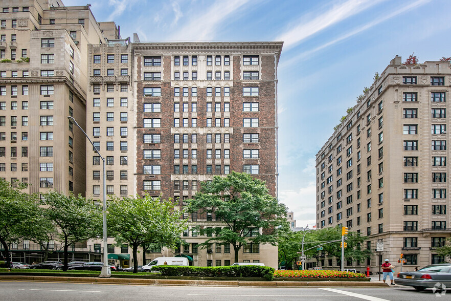 885 Park Ave, New York, NY for sale - Building Photo - Image 1 of 13