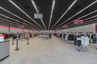 2450 E Chapman Ave, Fullerton, CA for lease Interior Photo- Image 1 of 12