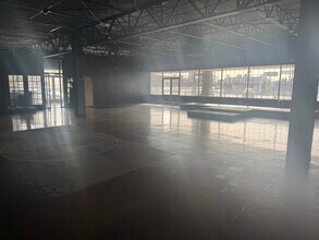 4099-4111 W Camp Wisdom Rd, Dallas, TX for lease Building Photo- Image 2 of 3