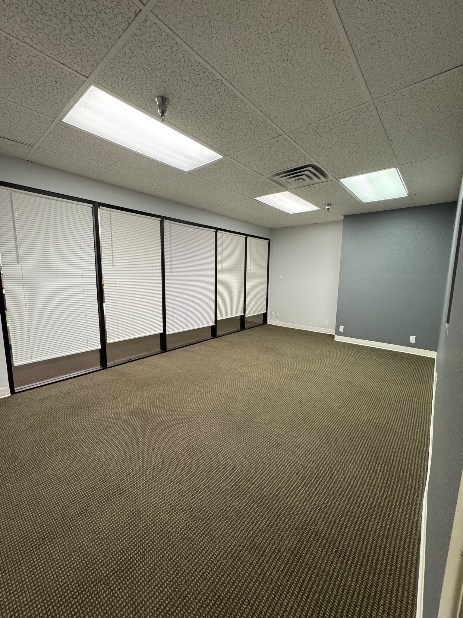 2310 Paseo Del Prado, Las Vegas, NV for lease Interior Photo- Image 1 of 15