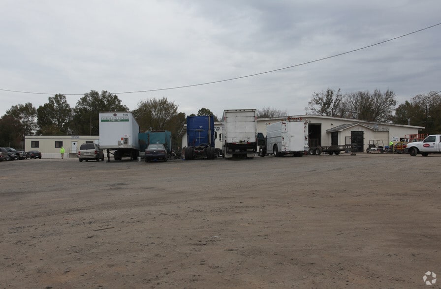 311 S Plum St, Durham, NC for lease - Primary Photo - Image 3 of 4