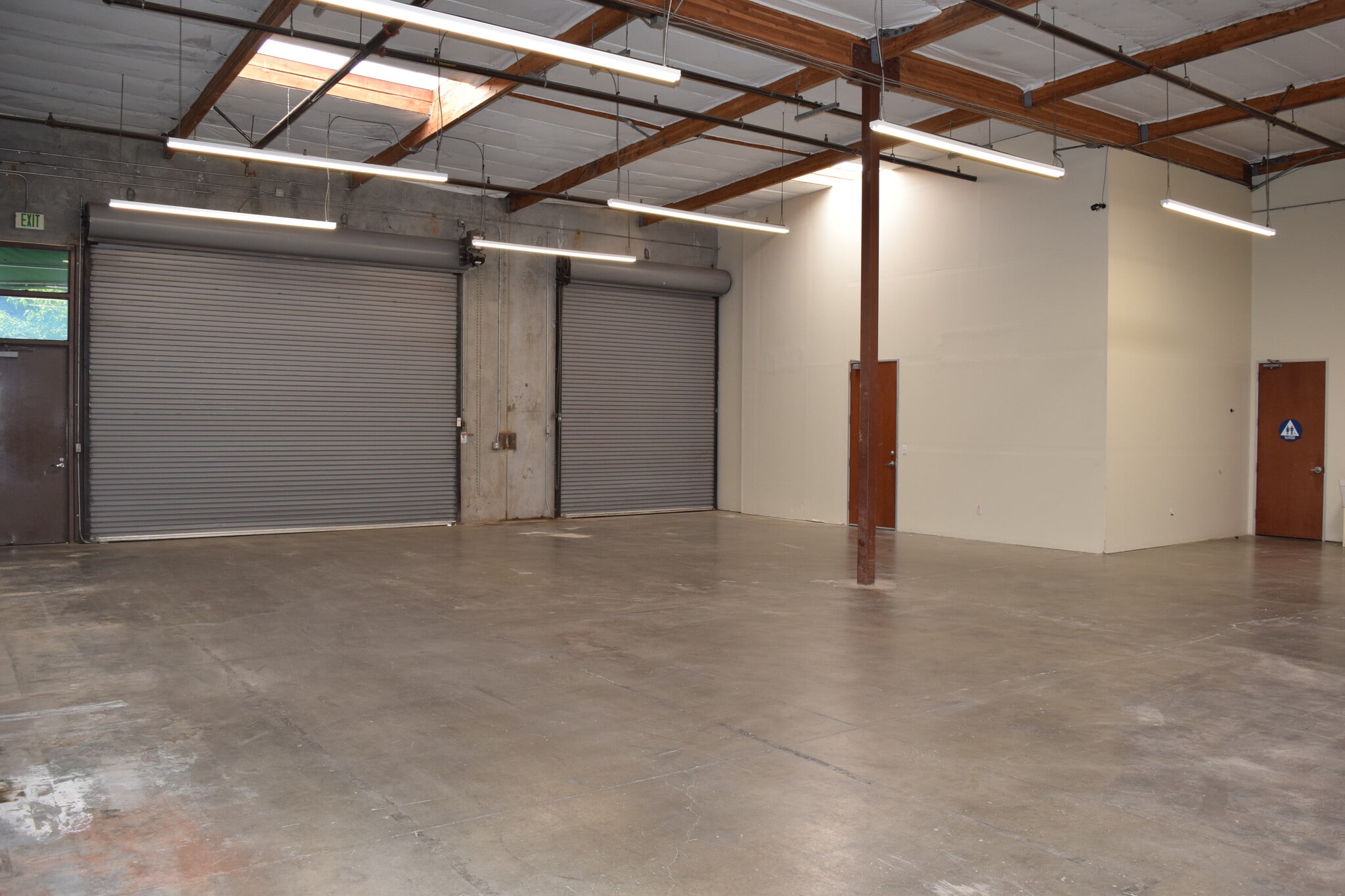 572 Martin Ave, Rohnert Park, CA for sale Interior Photo- Image 1 of 8
