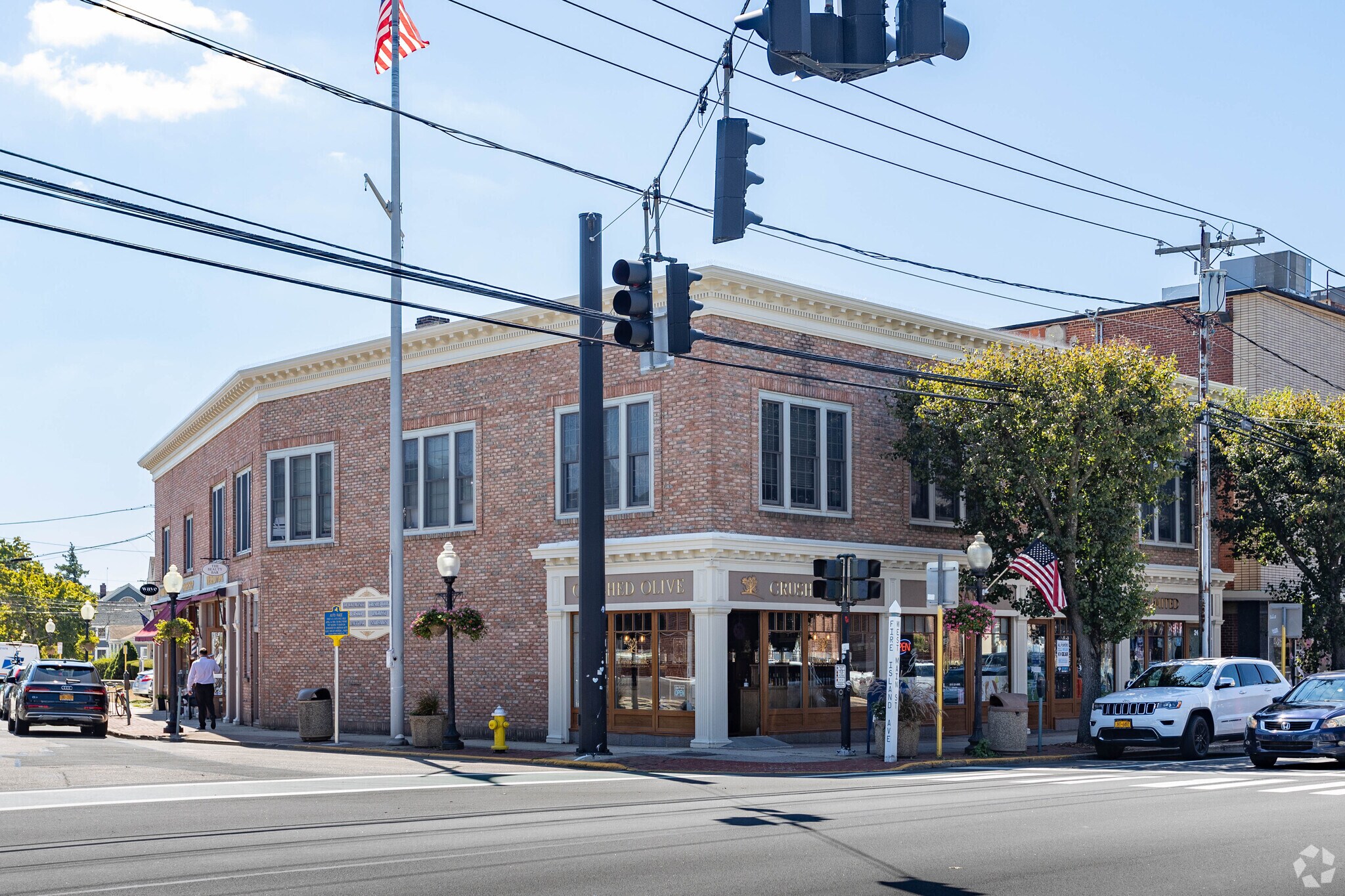 16-28 W Main St, Babylon, NY for sale Primary Photo- Image 1 of 1