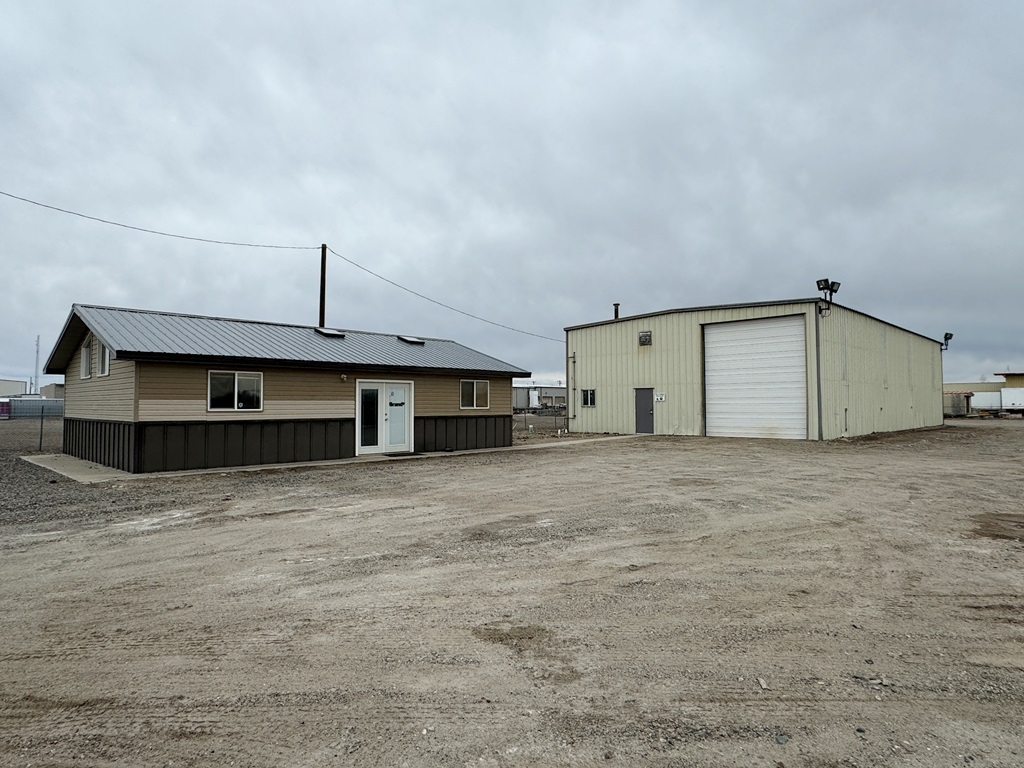 850 Smith Rd, Riverton, WY for sale Primary Photo- Image 1 of 12