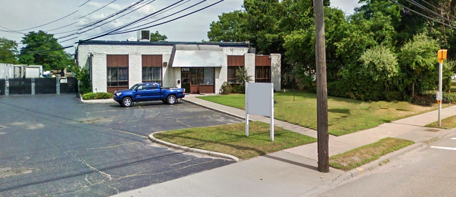2105 Lakeland Ave, Ronkonkoma, NY 11779