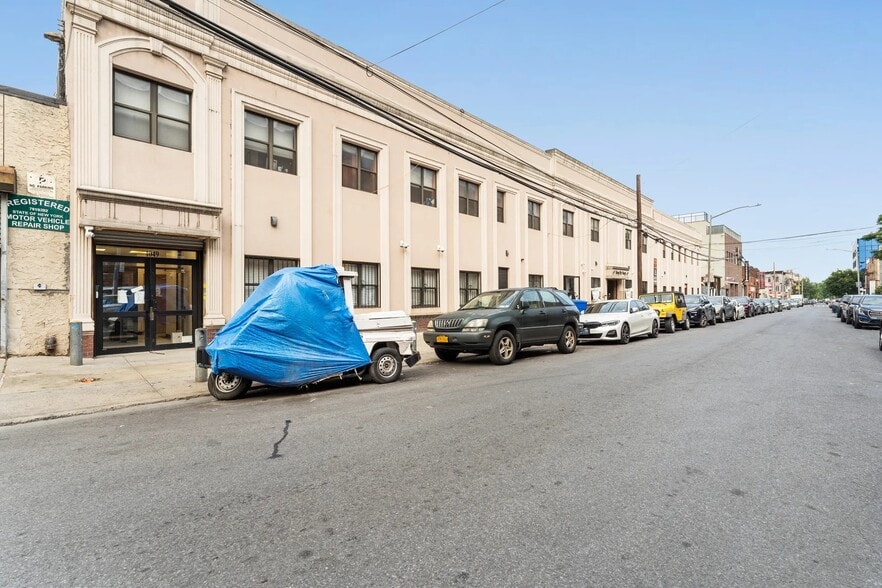 1049 38th St, Brooklyn, NY for lease - Building Photo - Image 1 of 1