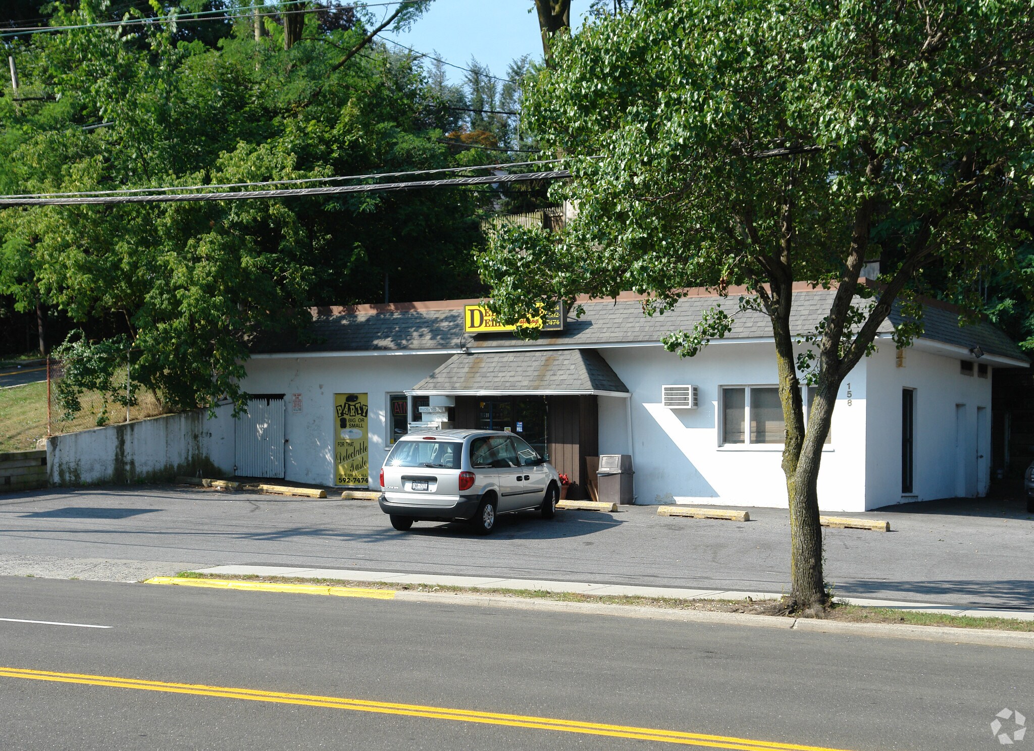 158 E Main St, Elmsford, NY for sale Primary Photo- Image 1 of 1