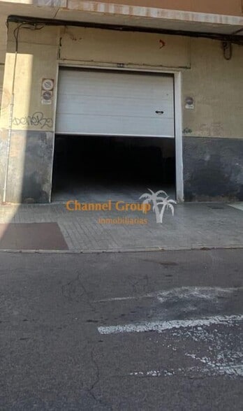 Retail in Quinto for lease - Building Photo - Image 1 of 6