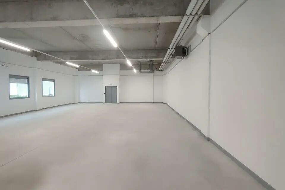 Flex in Saint-Quentin-Fallavier for sale Building Photo- Image 1 of 28