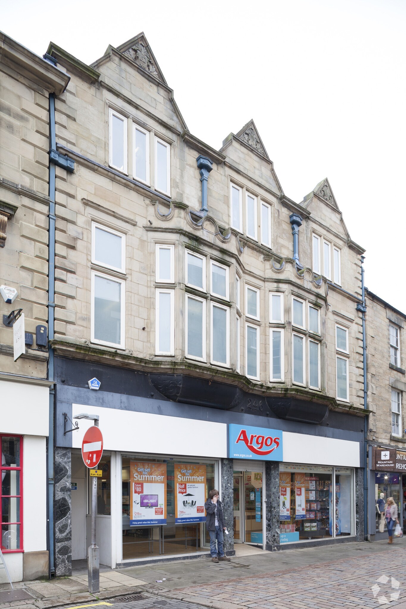 2-6 Fore St, Hexham for sale Primary Photo- Image 1 of 1