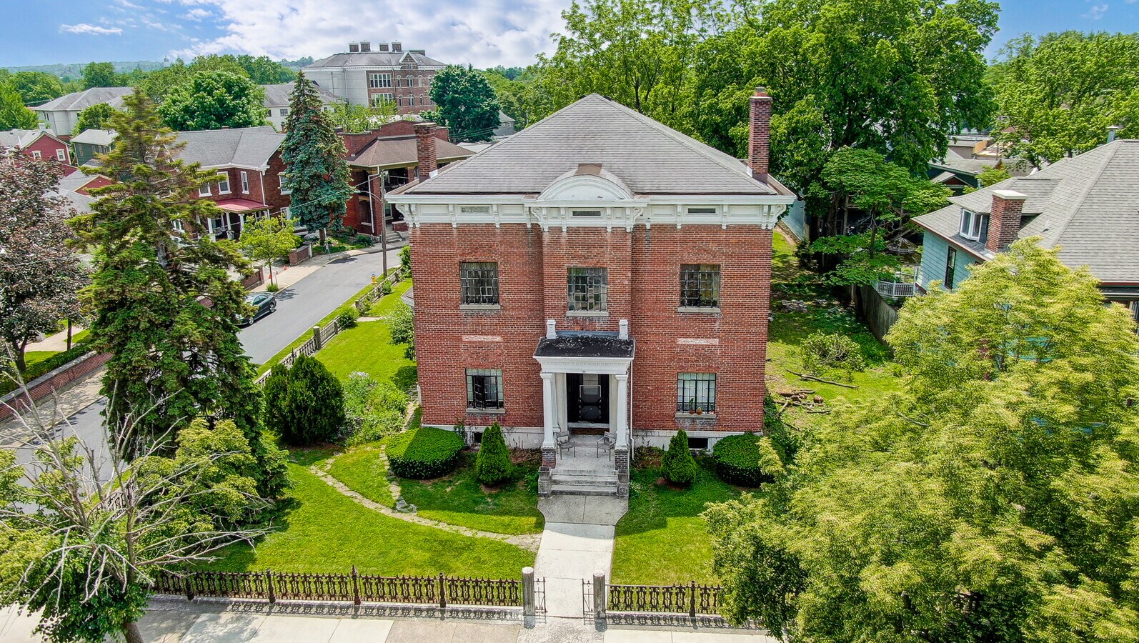 35 Linden Ave, Dayton, OH 45403