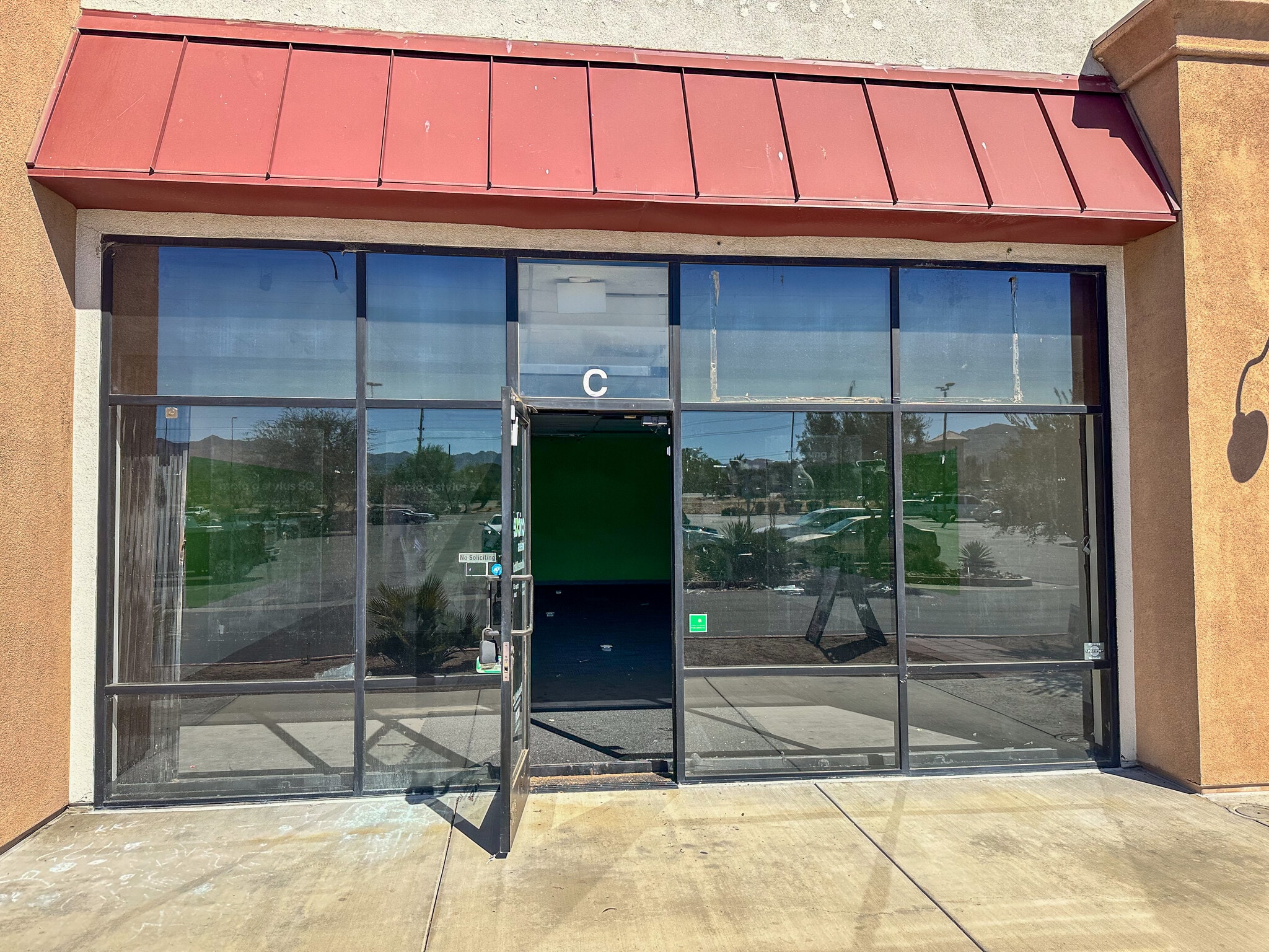 57930-58132 29 Palms Hwy, Yucca Valley, CA for lease Building Photo- Image 1 of 23