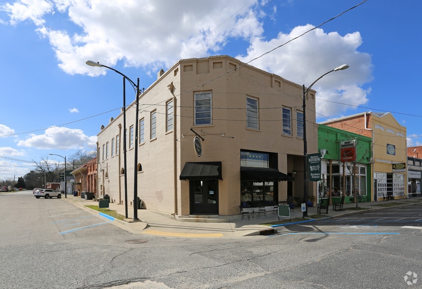 133 N Oak St, Batesburg, SC for sale - Primary Photo - Image 1 of 1