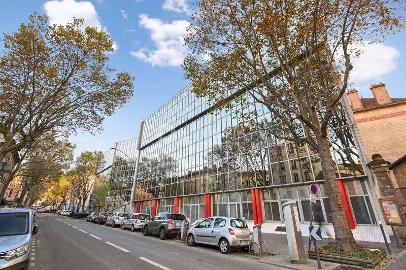 Office in Saint-Ouen-sur-Seine for lease Building Photo- Image 1 of 13
