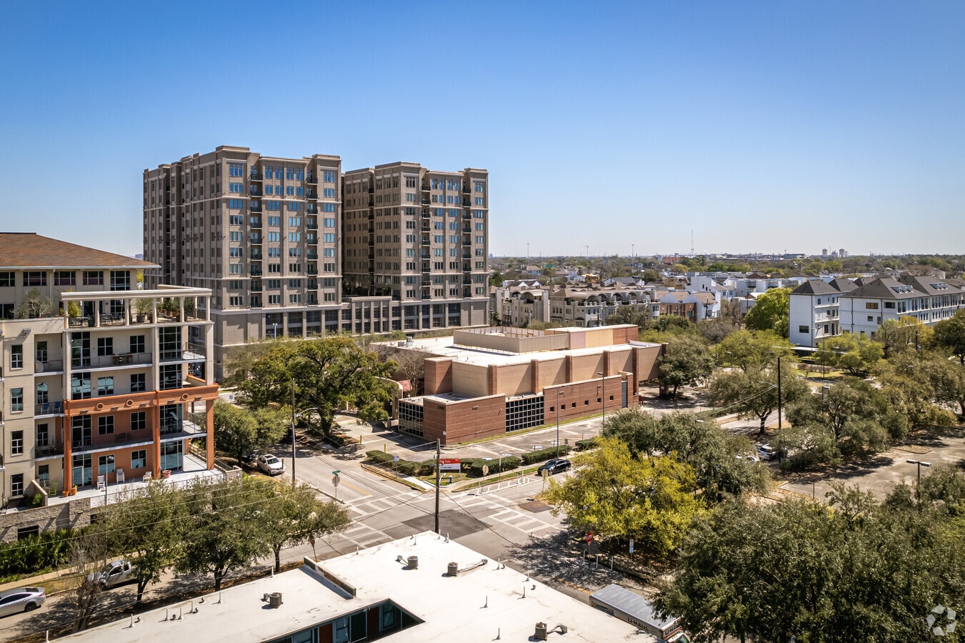 5445 La Branch St, Houston, TX 77004 US Pain & Spine Institute